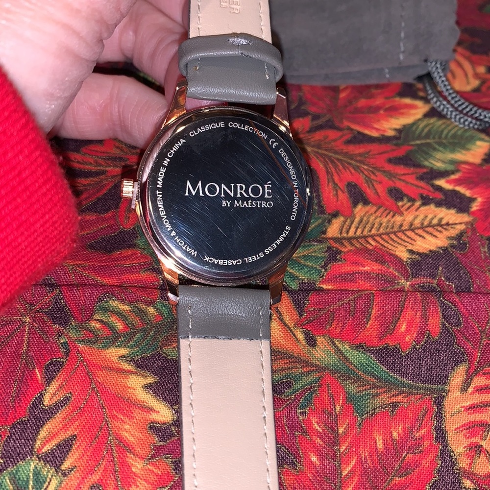 Monroe Watch! - Picture 3 of 6